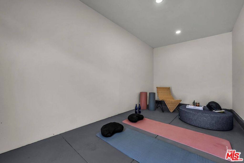 2015 Malcolm Avenue Property Photo 30