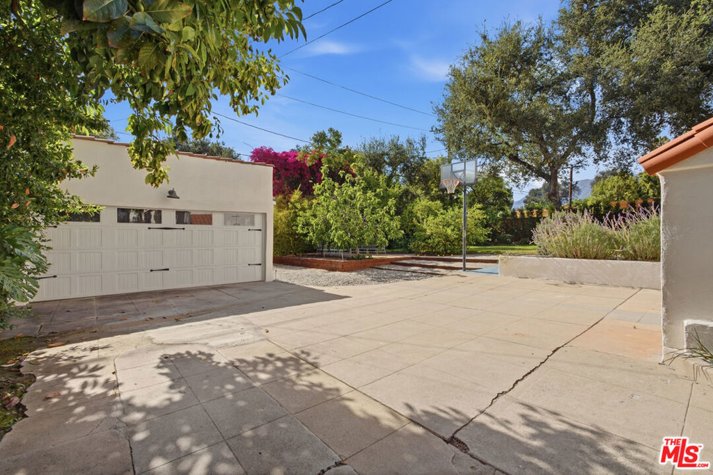 2011 Mar Vista Avenue Property Photo 26
