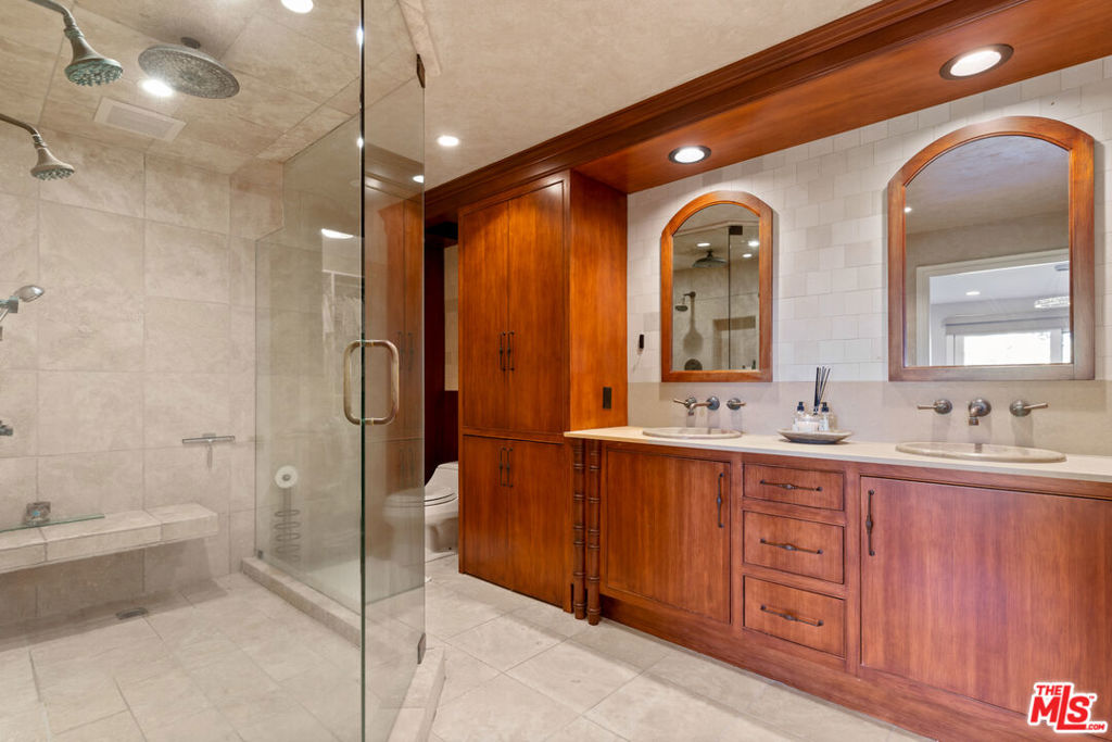4920 Llano Drive Property Photo 16