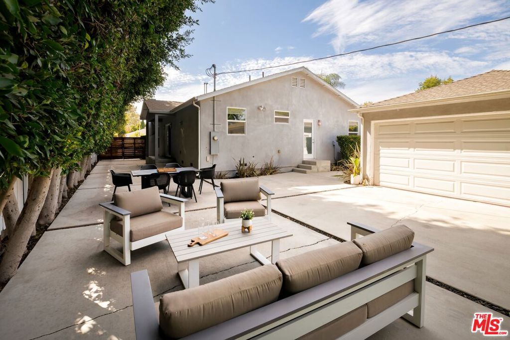 3046 Bagley Avenue Property Photo 17
