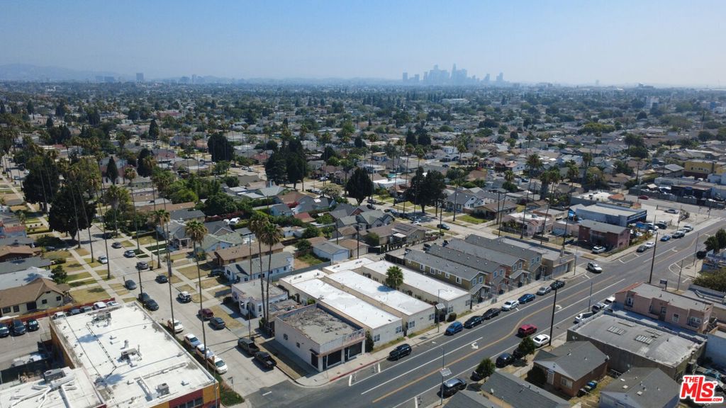 2417 W Vernon Avenue Property Photo 8