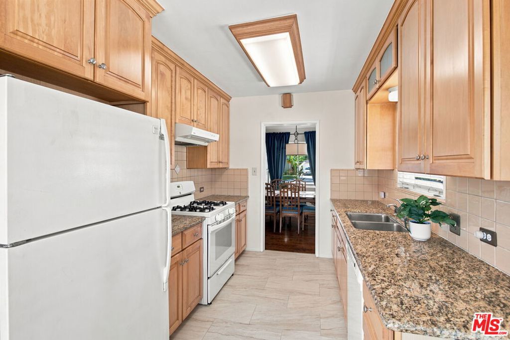 801 W Columbia Street Property Photo 17