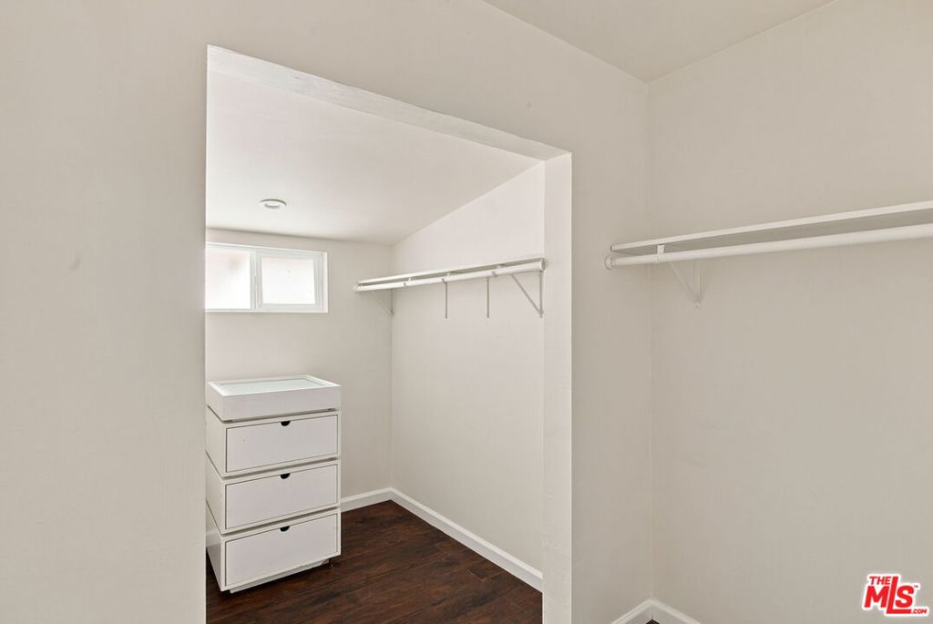 801 W Columbia Street Property Photo 30