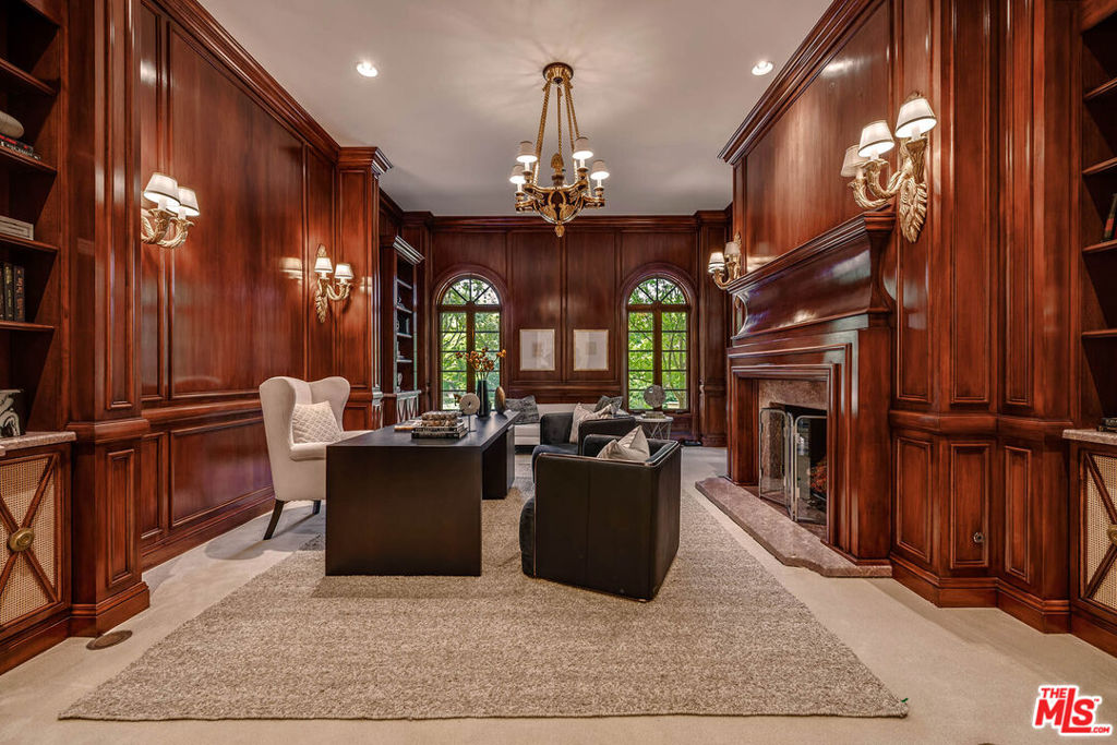 70 Beverly Parkway Property Photo 11