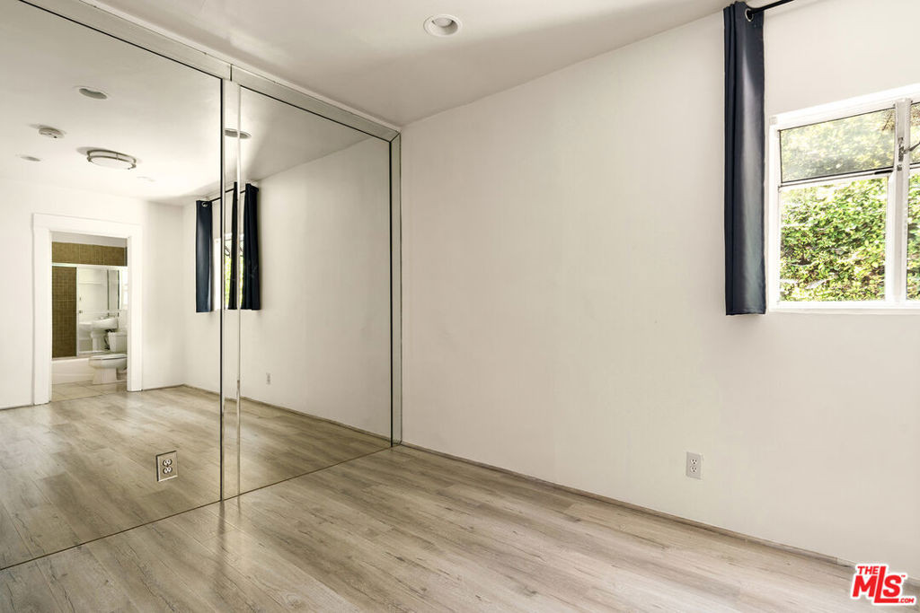 358 N San Vicente Boulevard Property Photo 8