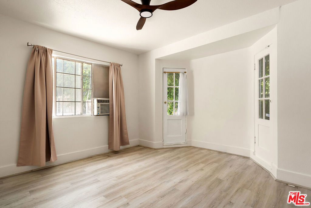 358 N San Vicente Boulevard Property Photo 10