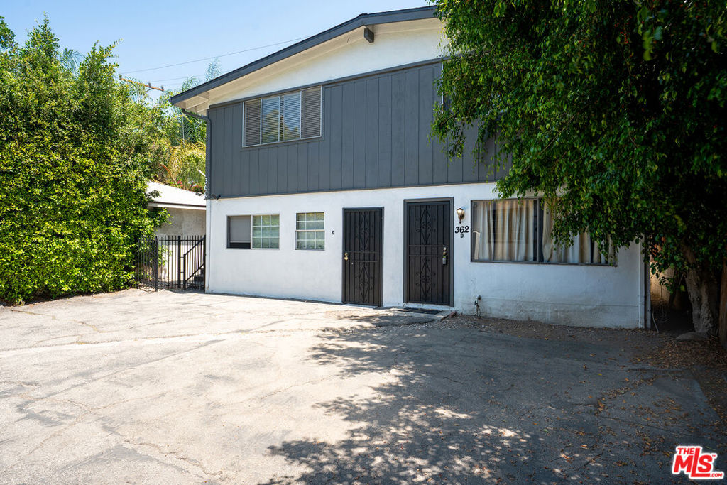 358 N San Vicente Boulevard Property Photo 15