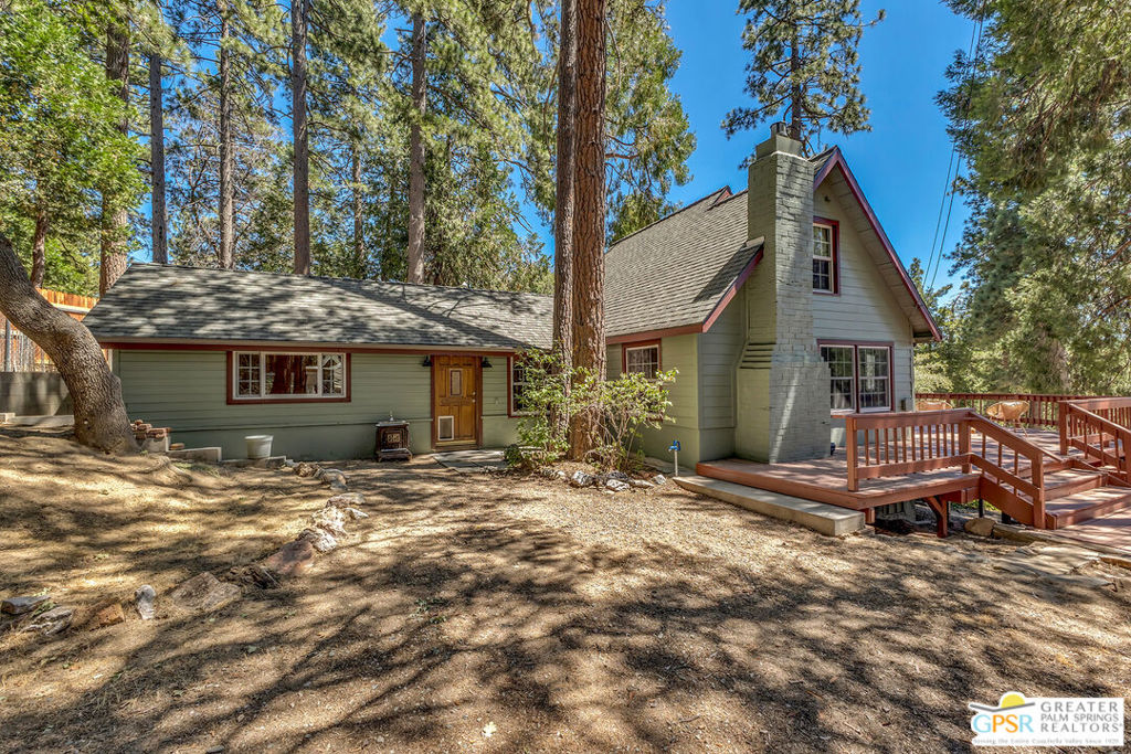 52620 Pine Cove Road Property Photo 1