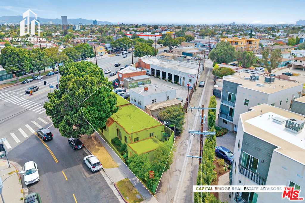 5766 Venice Boulevard Property Photo 9