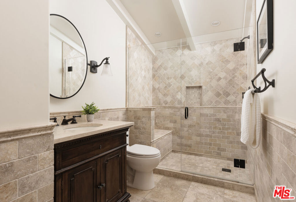 4585 Vieja Drive Property Photo 21