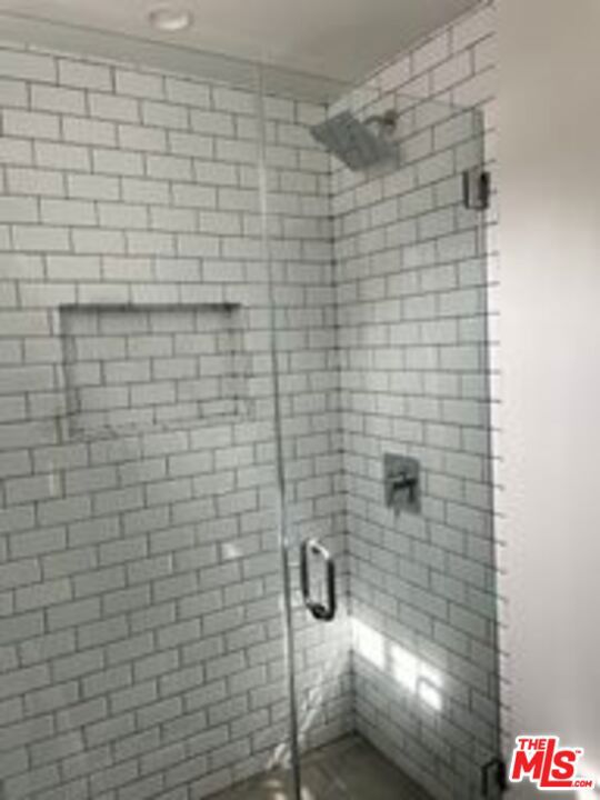 821 N Harvard Boulevard Property Photo 11