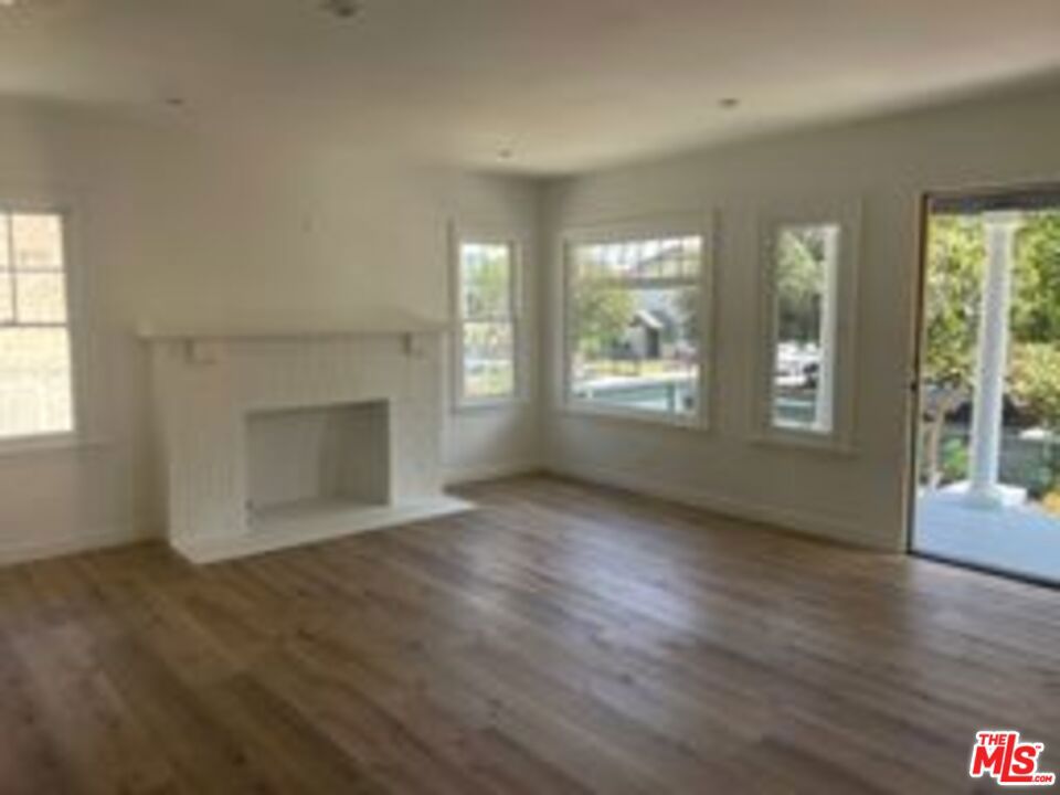 821 N Harvard Boulevard Property Photo 15