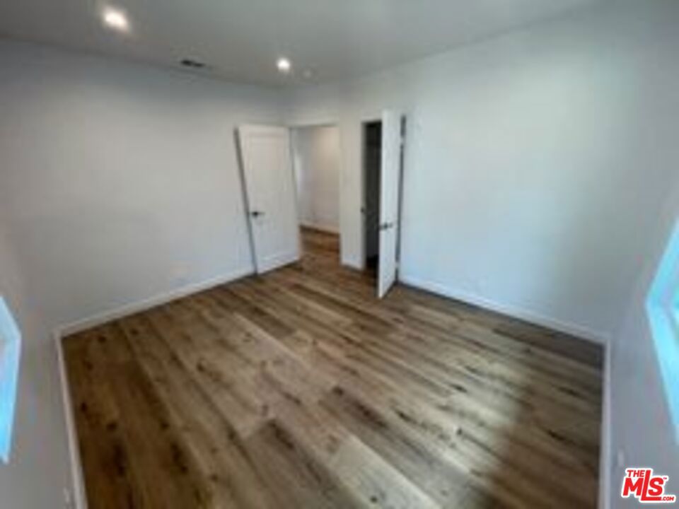 821 N Harvard Boulevard Property Photo 17