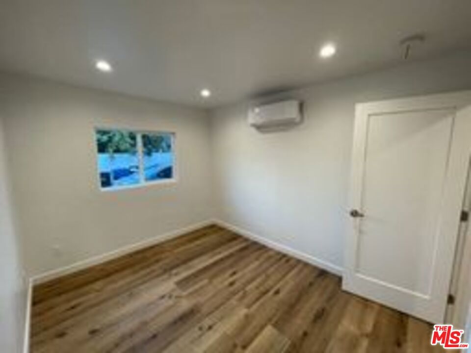 821 N Harvard Boulevard Property Photo 21