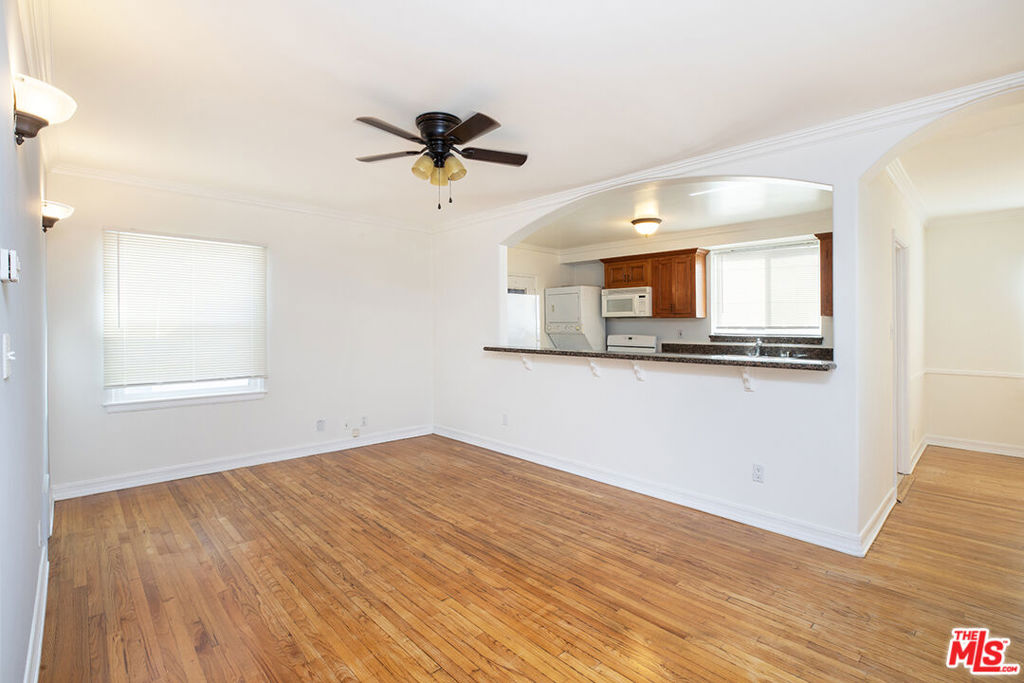 8517 Pickford Street Property Photo 8