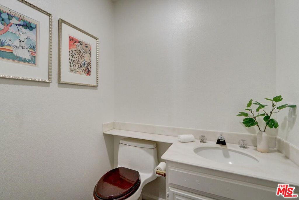 12419 Willow Hill Drive Property Photo 23