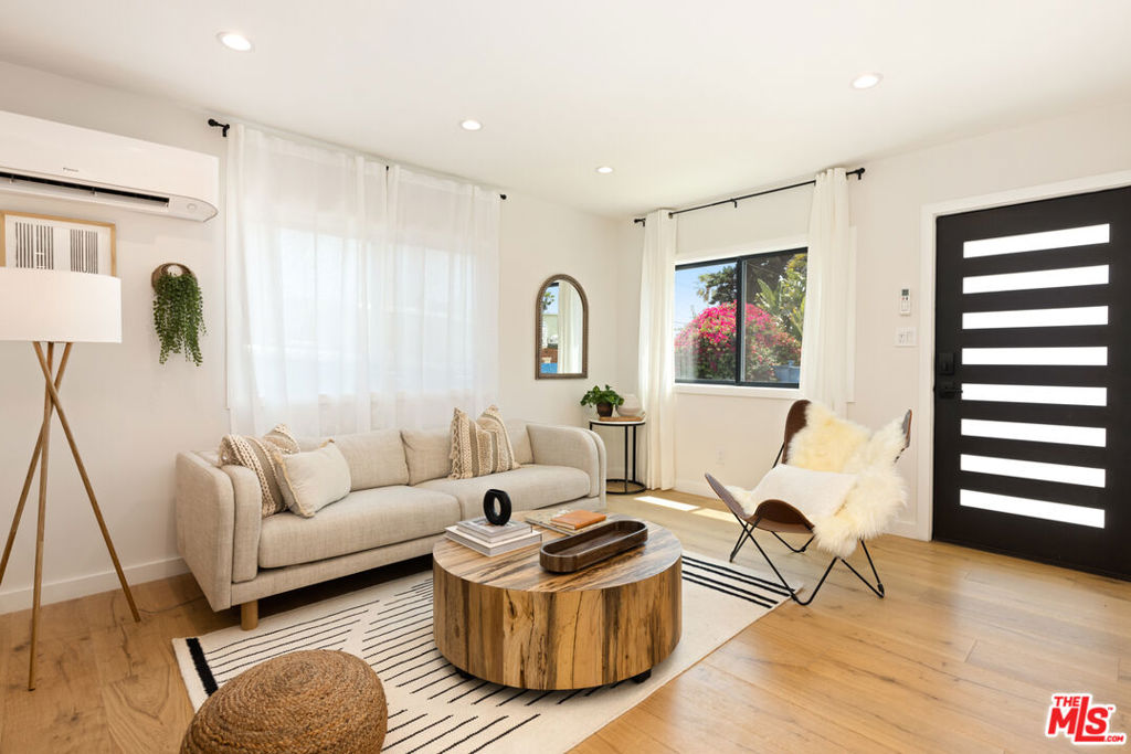17 Sunset Avenue 1 Property Photo 3