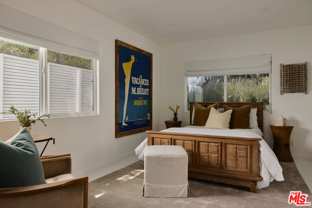 867 Berkeley Street Property Photo 19