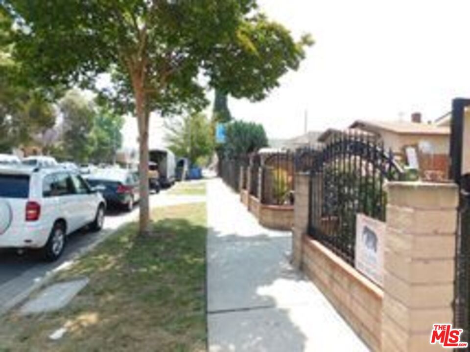 2746 Wabash Avenue Property Photo 4