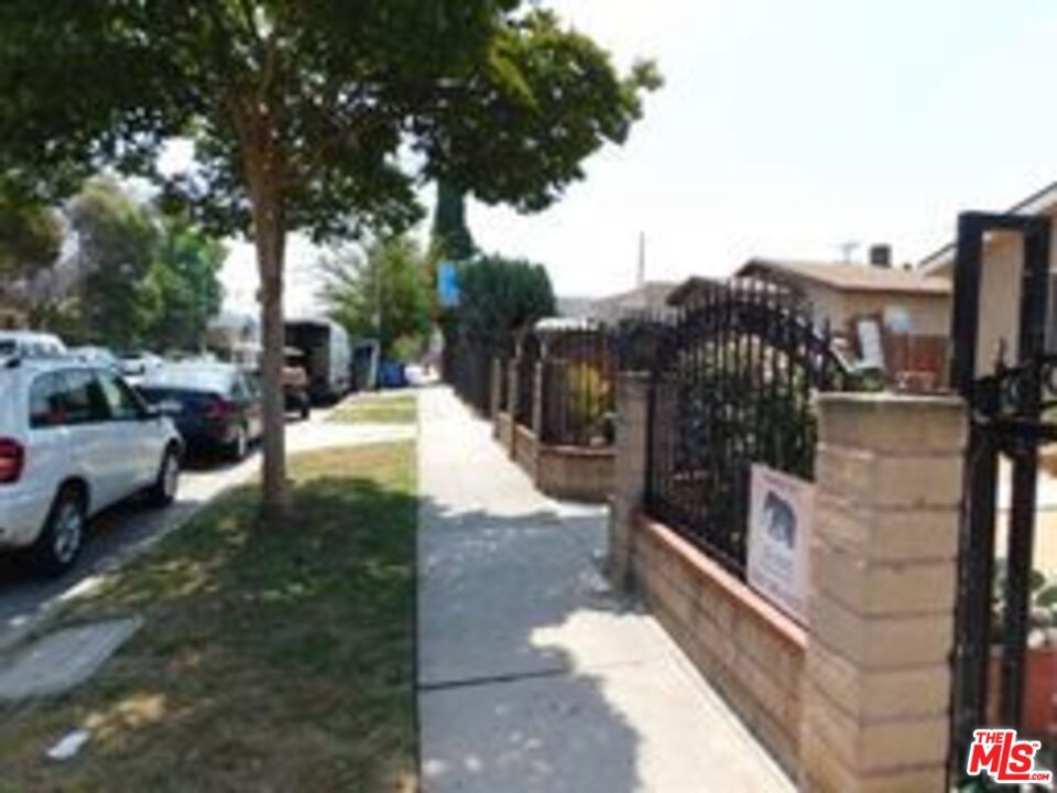 2746 Wabash Avenue Property Photo 6