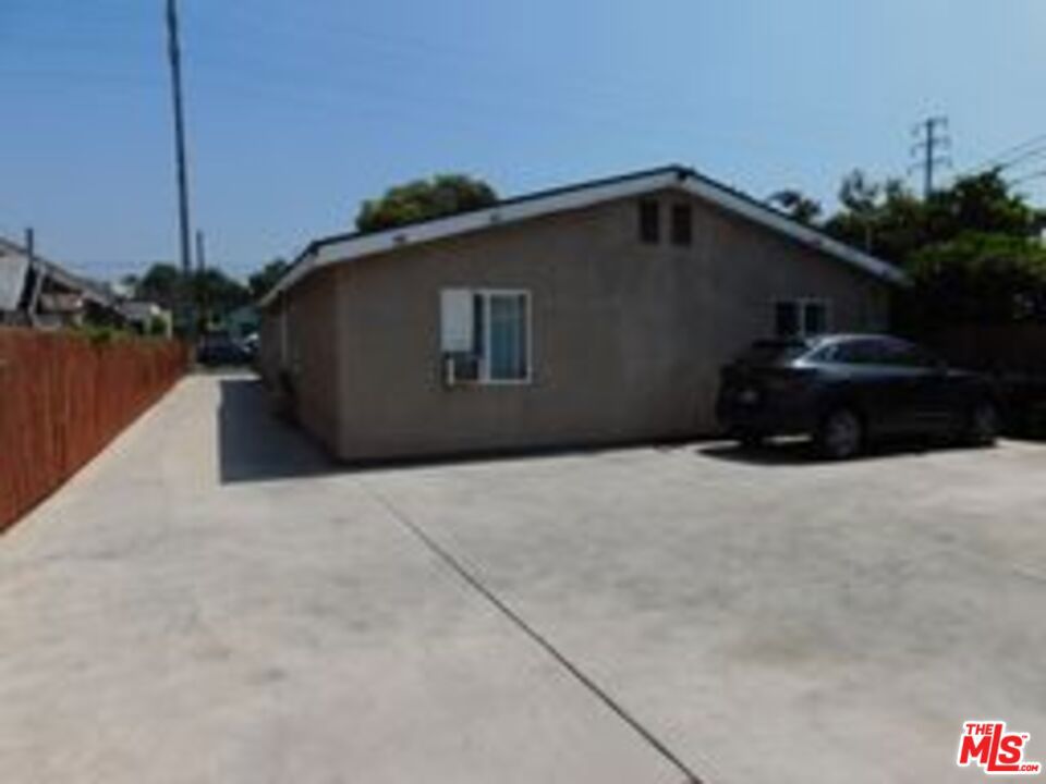 2746 Wabash Avenue Property Photo 14