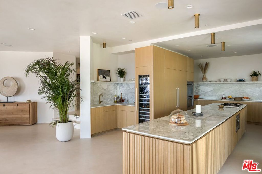 4310 Encinal Canyon Road Property Photo 12