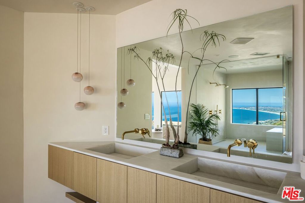 4310 Encinal Canyon Road Property Photo 18
