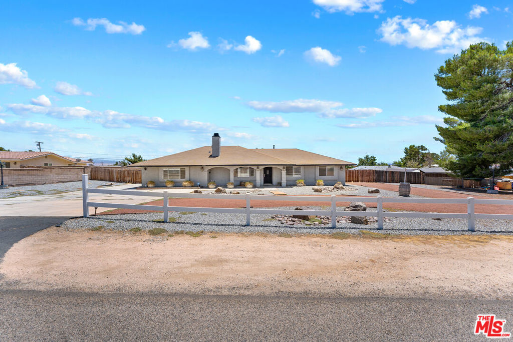 15361 Mondamon Road Property Photo 4
