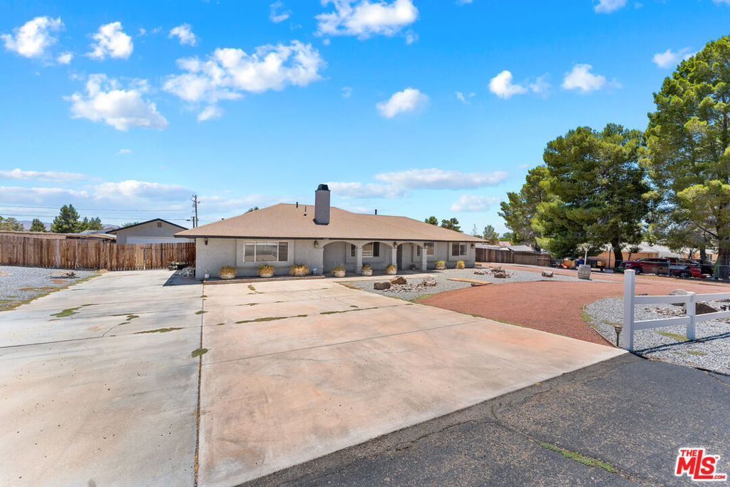 15361 Mondamon Road Property Photo 5