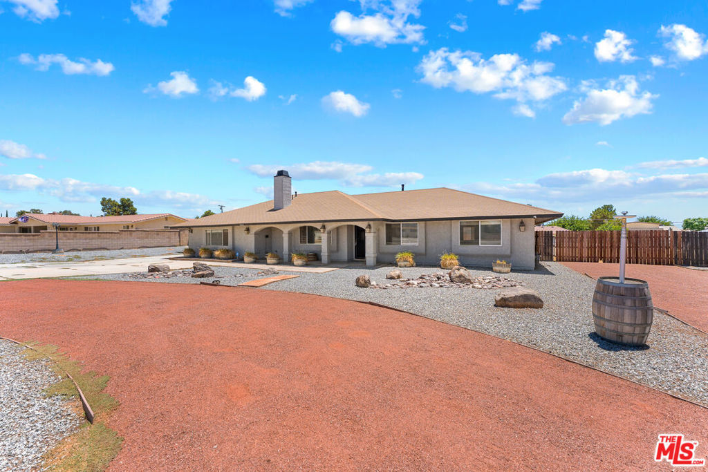 15361 Mondamon Road Property Photo 8