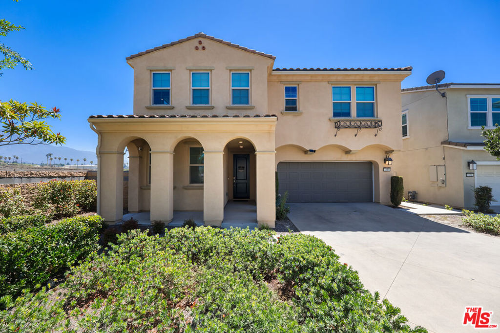 1640 Santa Fe Place Property Photo 1