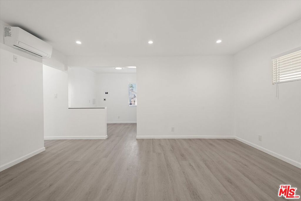 1904 11th Street 8 Property Photo 2