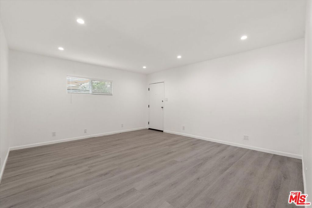 1904 11th Street 8 Property Photo 3