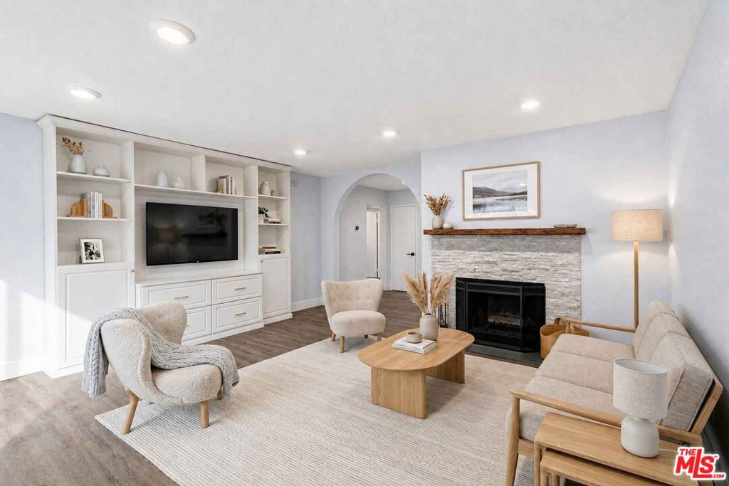 2018 Griffith Park Boulevard 123 Property Photo 1