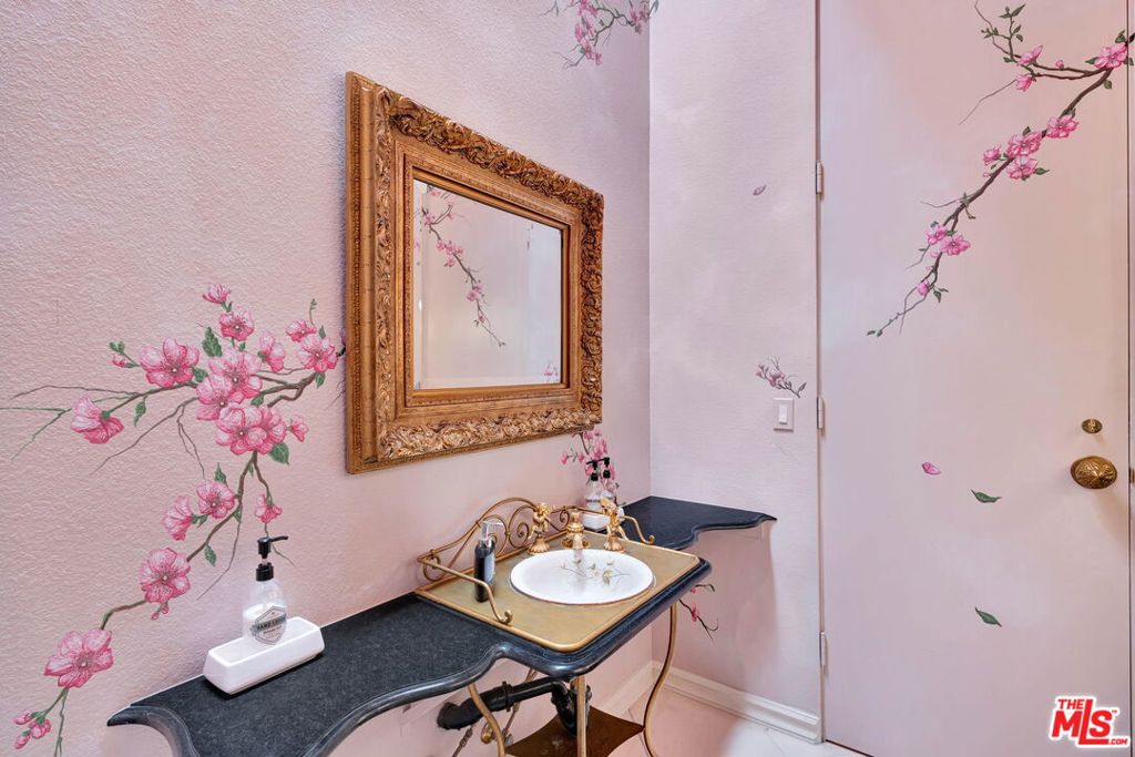 1 Von Dehn Road Property Photo 26