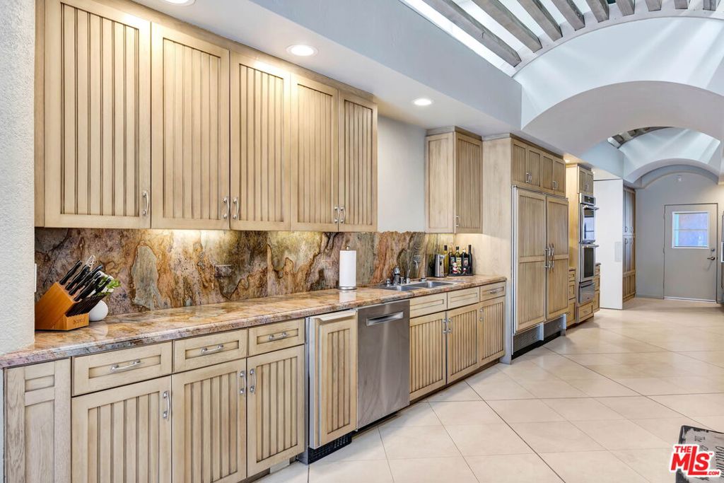 1 Von Dehn Road Property Photo 60