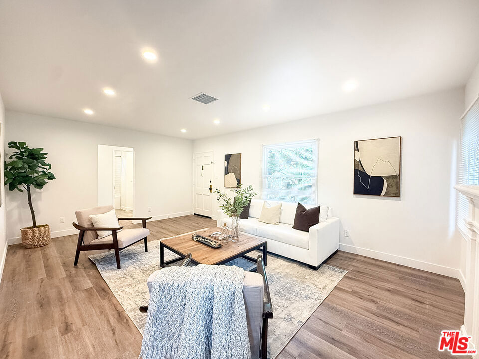 6112 Saturn Street Property Photo 14