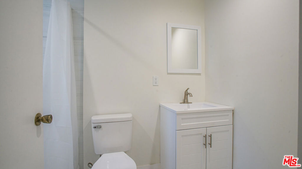 6112 Saturn Street Property Photo 37