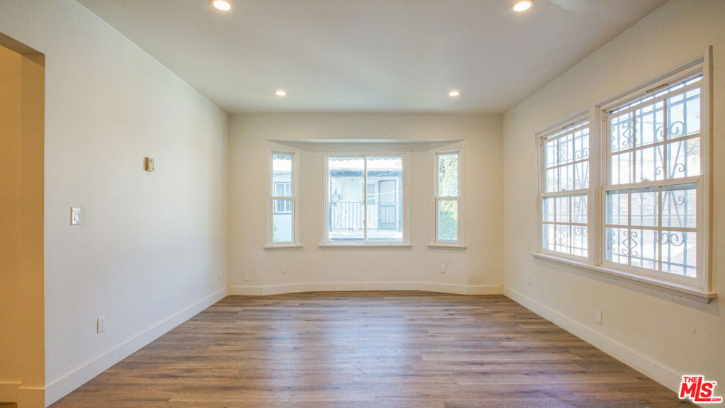 6112 Saturn Street Property Photo 47