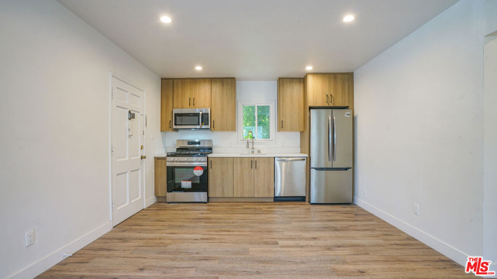 6112 Saturn Street Property Photo 48