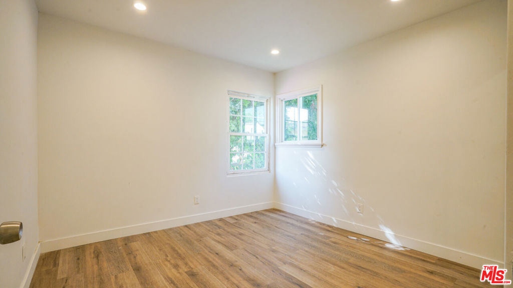 6112 Saturn Street Property Photo 54