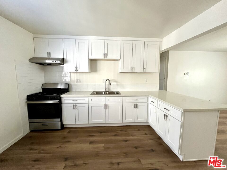 829 Alpine Street 2 Property Photo 4