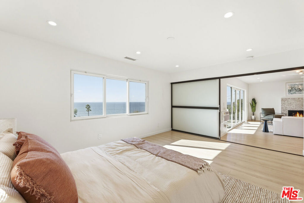 2442 S Coast Highway 3 Property Photo 15