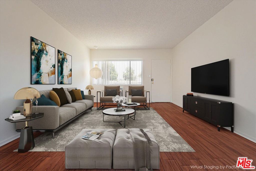 344 S Hobart Boulevard Property Photo 17