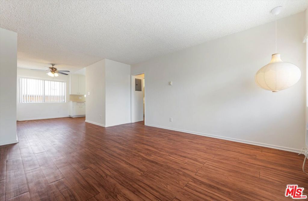 344 S Hobart Boulevard Property Photo 22