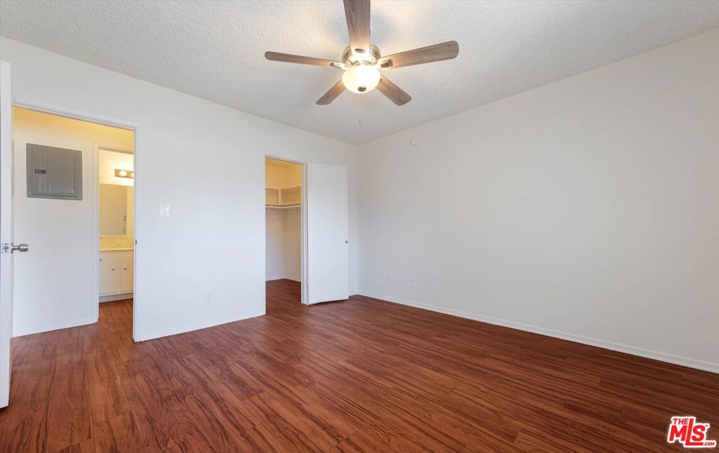 344 S Hobart Boulevard Property Photo 36