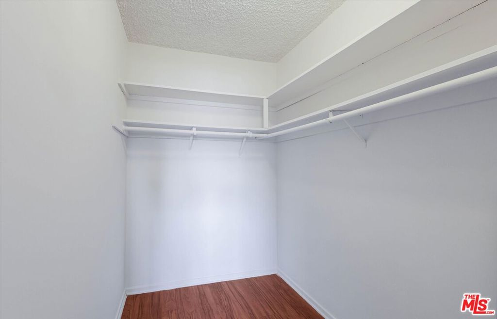 344 S Hobart Boulevard Property Photo 38