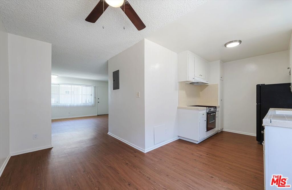 344 S Hobart Boulevard Property Photo 45