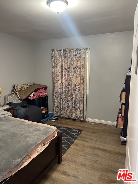 915 E 76th Place Property Photo 11