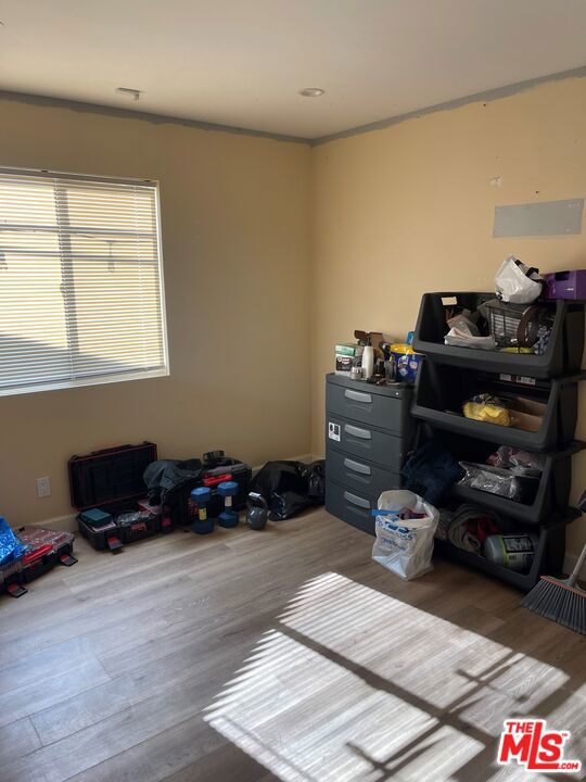915 E 76th Place Property Photo 17